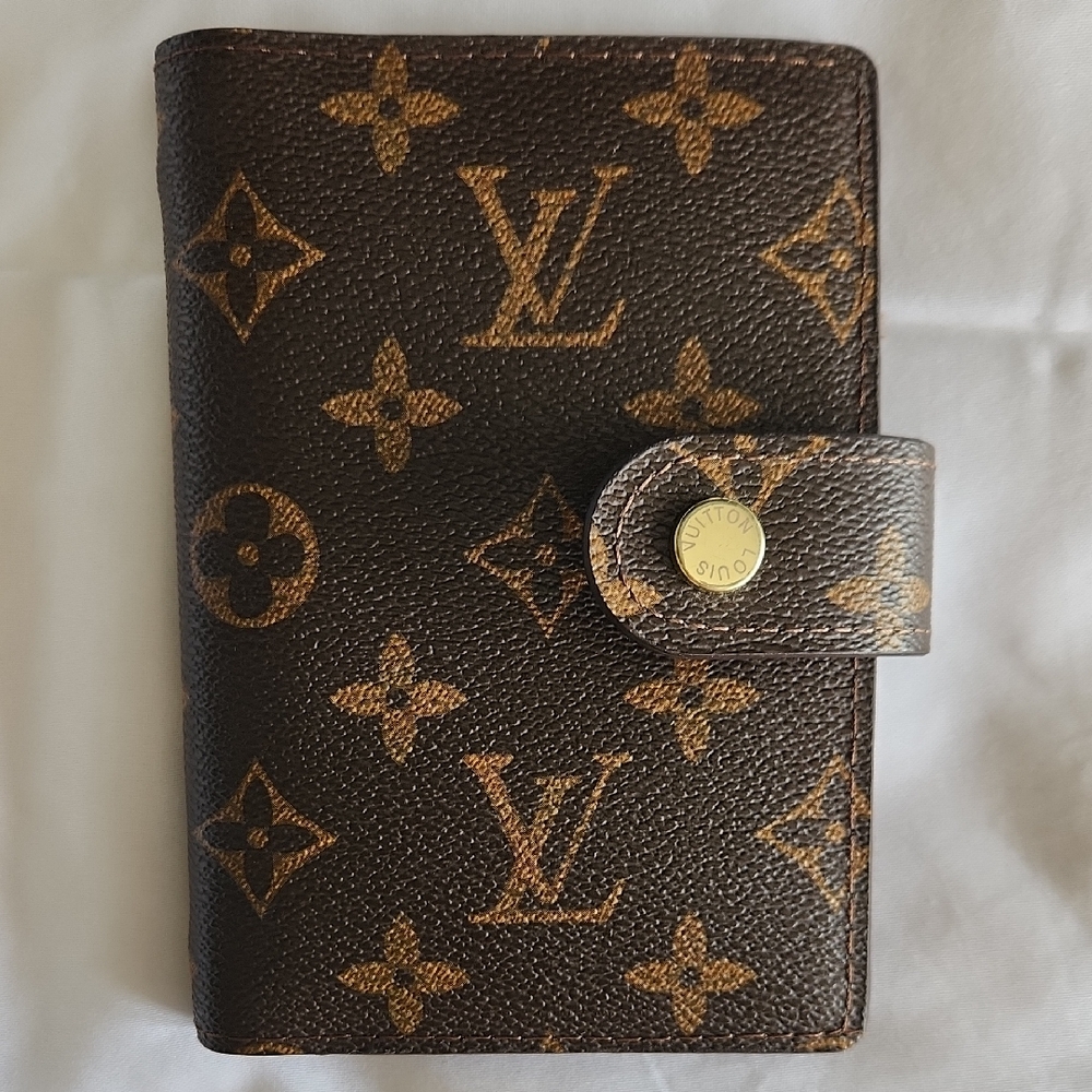 Louis Vuitton Monogram Calendar Wallet NEVER USED